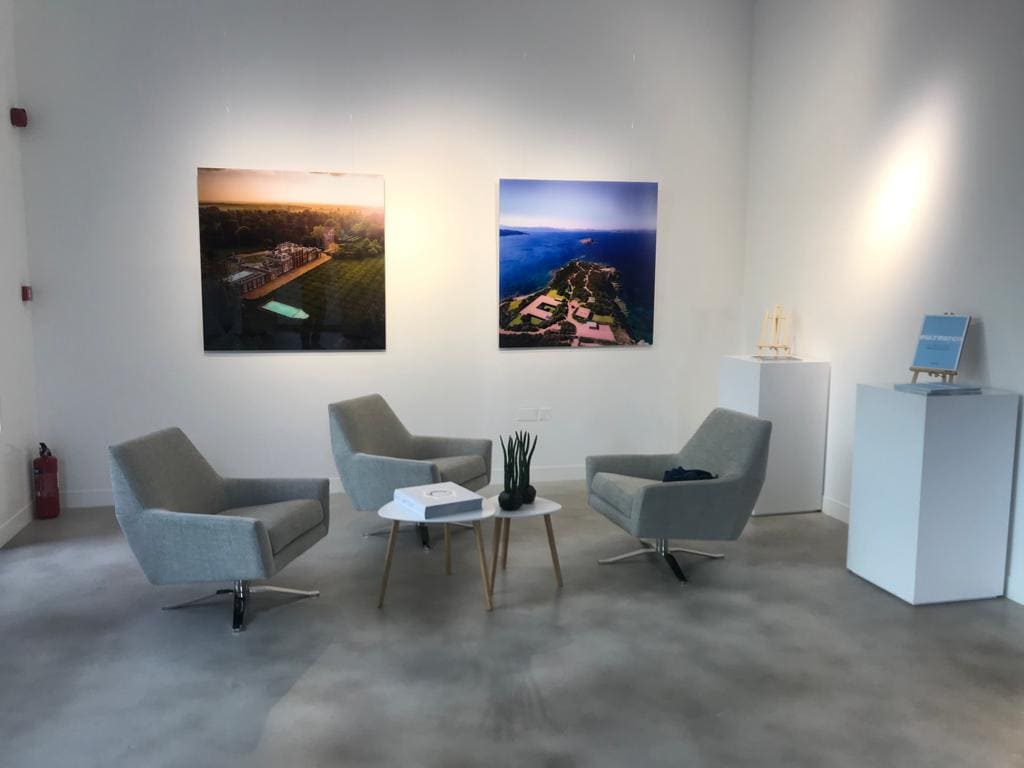 Christie1s office gallery design by kg design photo 11