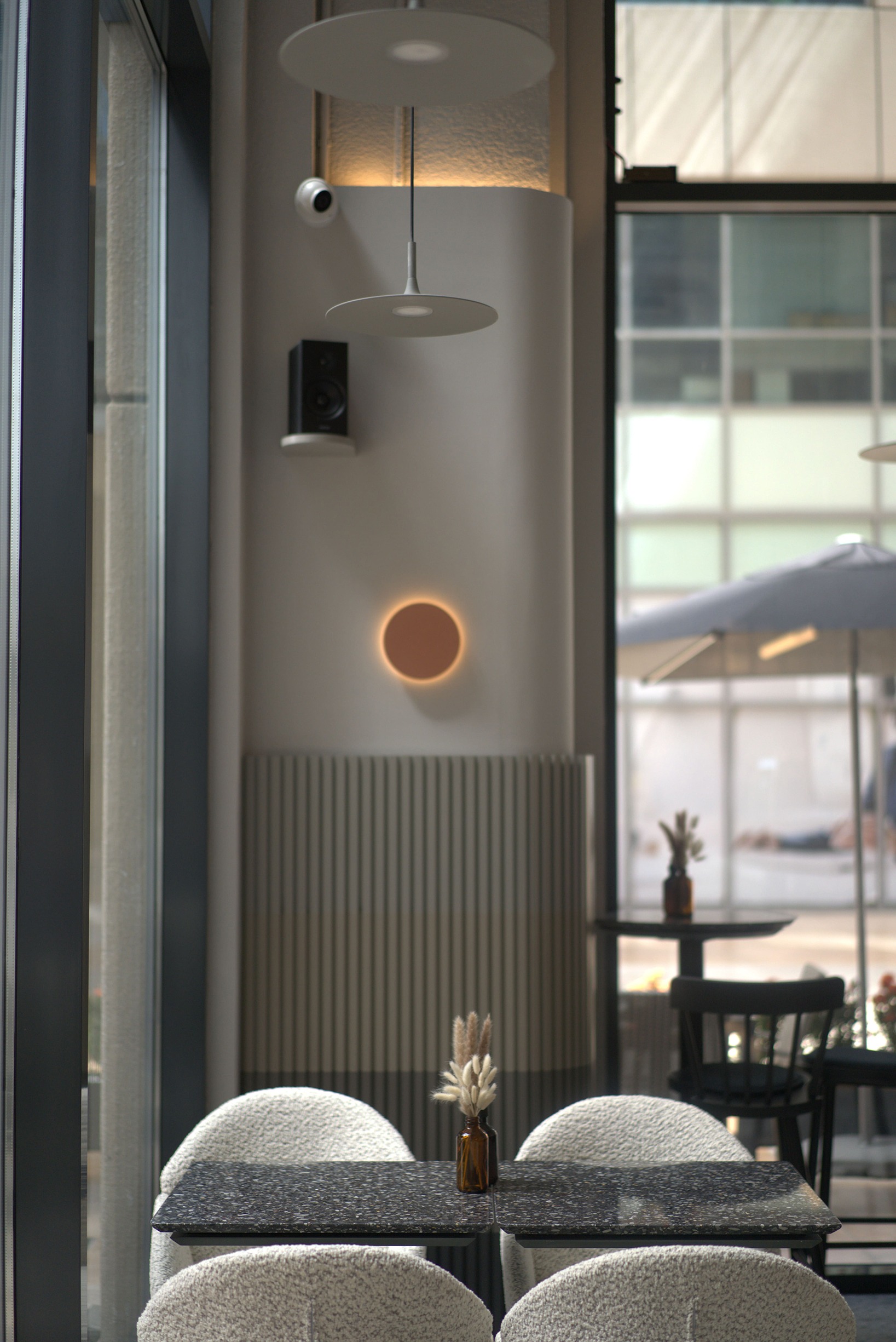 Interior design of stitle brew specialty coffee bay square by kg design photo 12